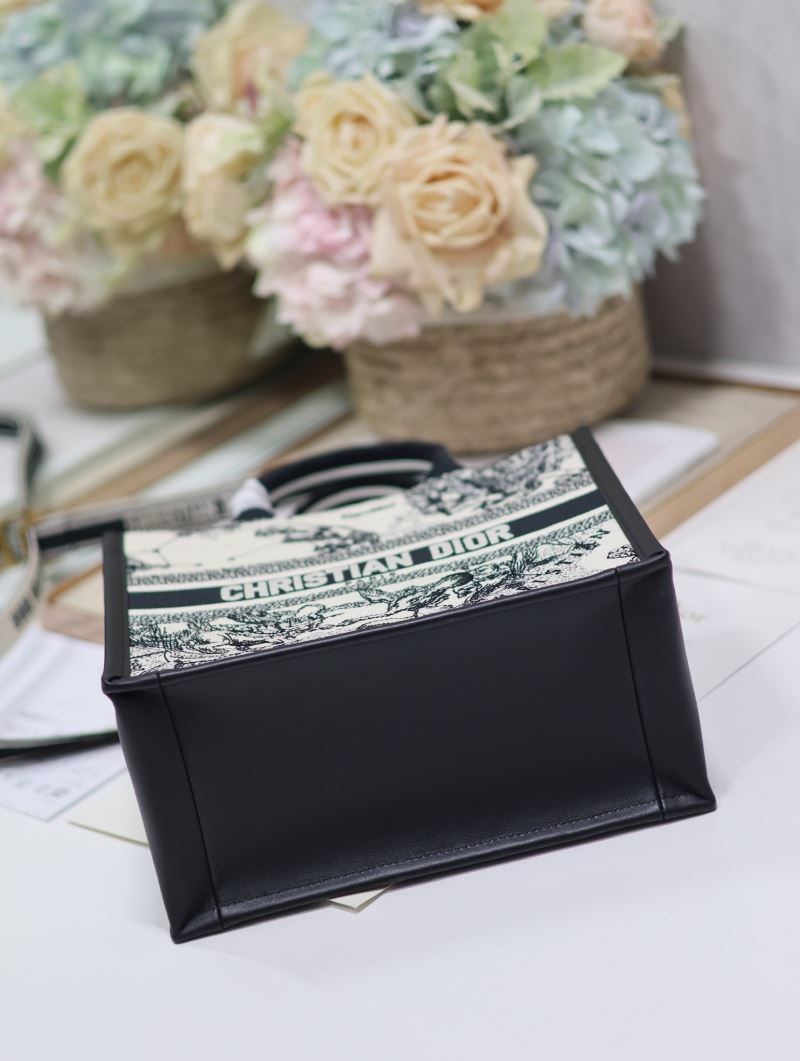 Christian Dior Shopping Bags